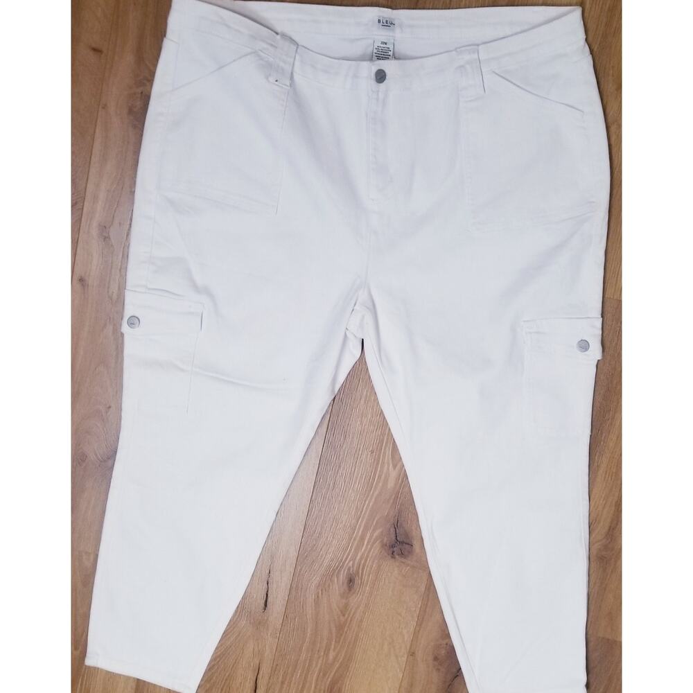 NWOTs Judy Blue Hi-Waist Cargo Straight White Denim Jeans Coastal Women Size 22W